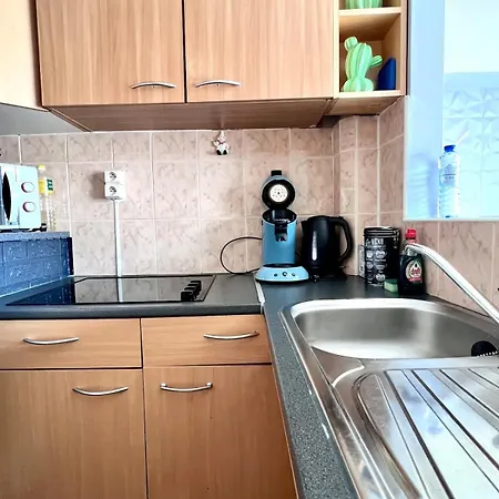 Getaway For Two Center & Within Walking Distance *