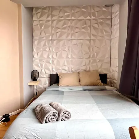 Getaway For Two Center & Within Walking Distance شقة *
